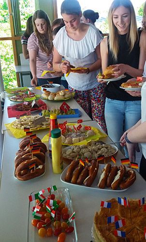 Interkulturelles Fest - Esstisch